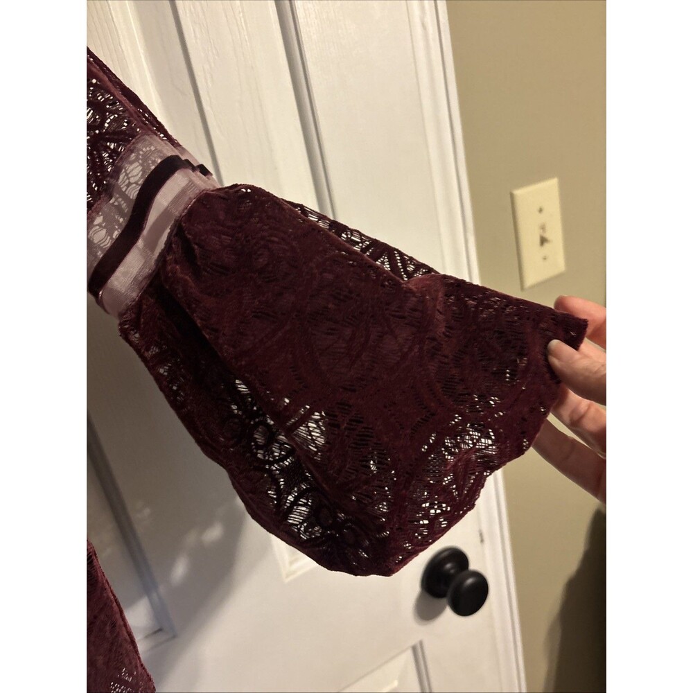 Laundry By Shelli Segal Maroon Lace Top Medium. Lined. goth - Picture 2 of 10